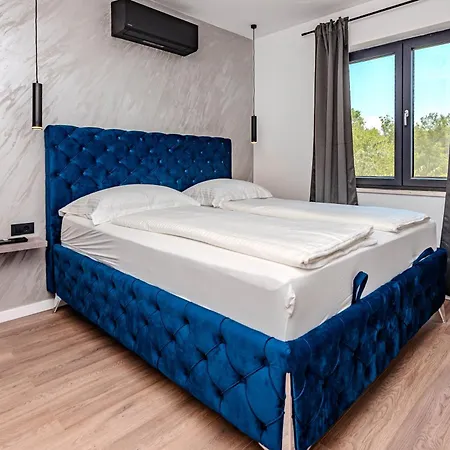 فيلة Luxury Rita With Jacuzzi Near Vransko *