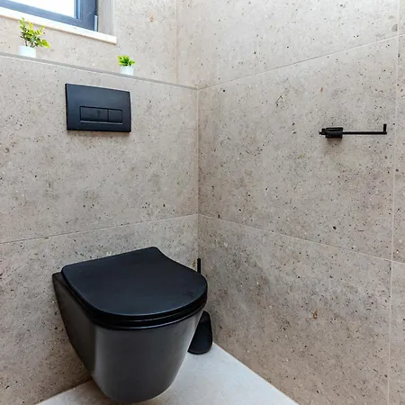 Luxury Rita With Jacuzzi Near Vransko Villa